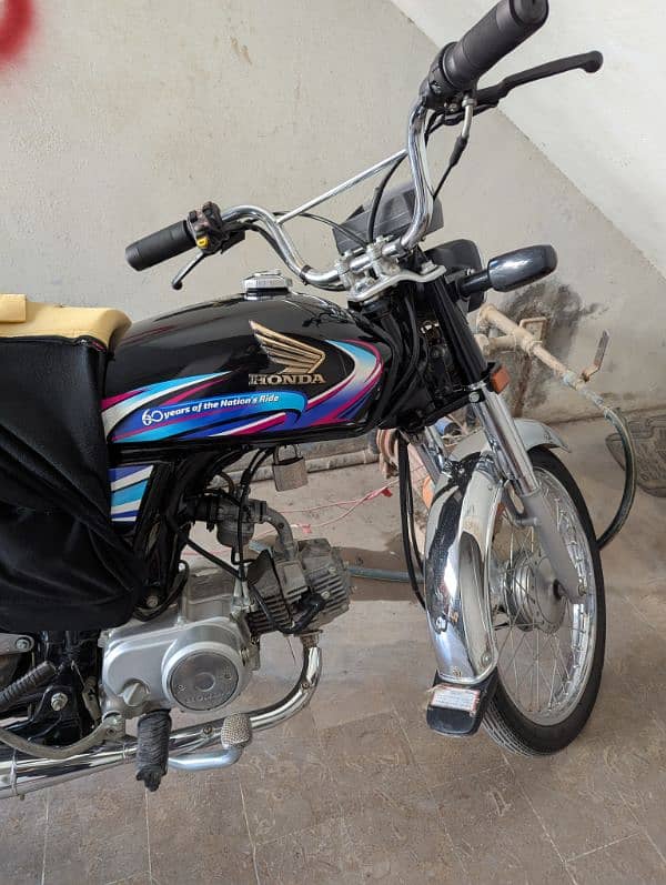 Honda CD70 28Serial 2024 model Black colour Unregistered up for sale 0