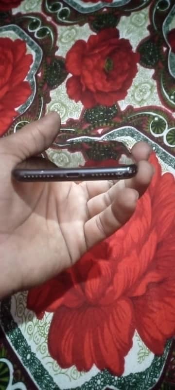 10/10 condition iPhone 7 pluse Non pta 1