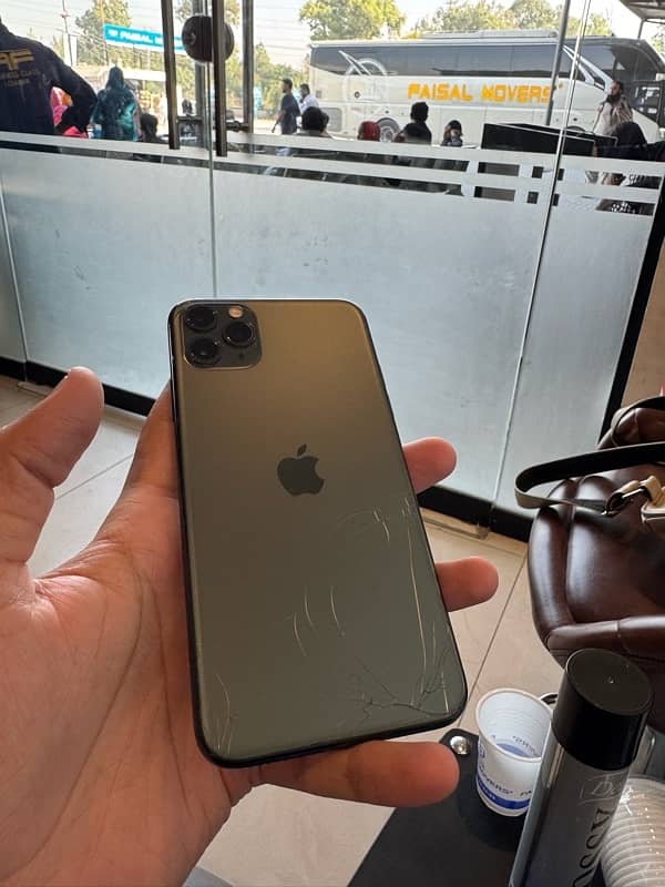 Iphone 11 Pro max 256GB PTA Approved 12