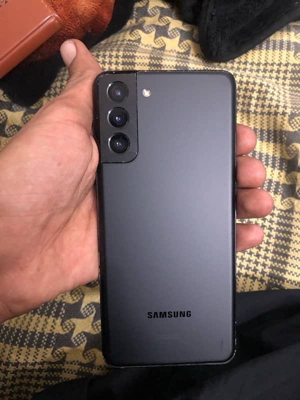 samaung s21 plus 5G 4