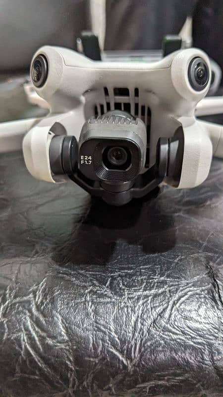 DJI 4 mini pro 1