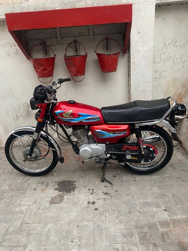 Honda 125 (2016 restored into 2024) 2