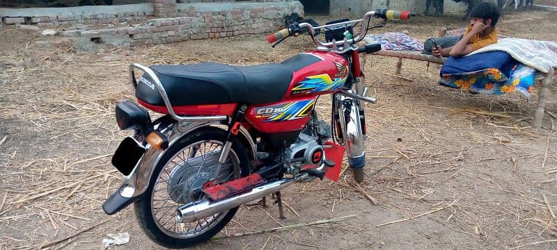 Hounda CD 70 Model 2021 3