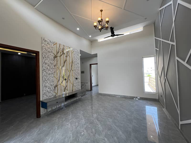 7 MARLA LUXURY HOME WITH TOP-NOTCH FINISHES PRIME LOCATION IN BAHRIA TOWN ISLAMABAD 5