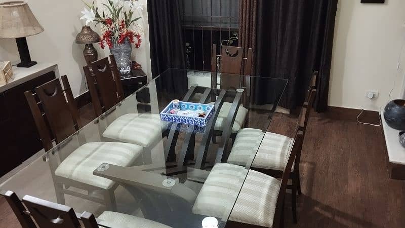 Dining table with 6 tables Shesham 0