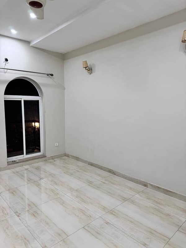 10 Marla Upper Portion Available For Rent In Lake City Sector M-2A 10