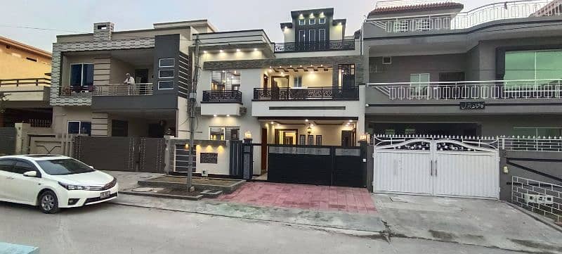 7 Marla beautiful house for sale in Jinnah garden 1