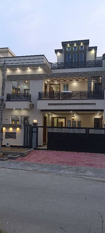 7 Marla beautiful house for sale in Jinnah garden 2