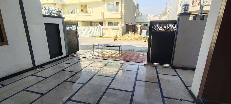 7 Marla beautiful house for sale in Jinnah garden 5