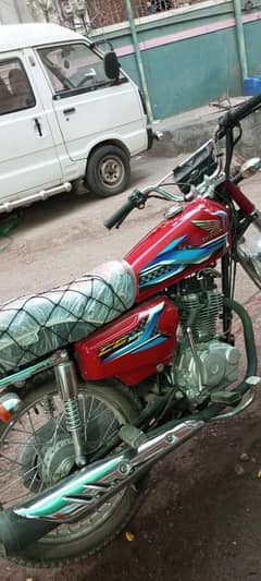 I m selling my bike cg 125 smoth sound