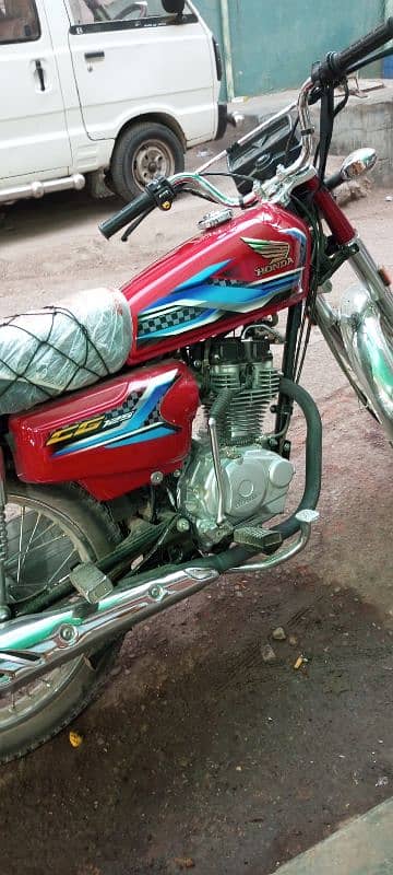 I m selling my bike cg 125 smoth sound 2