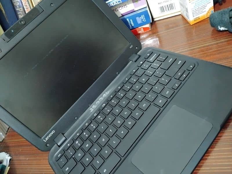 Lenovo chrome book 0