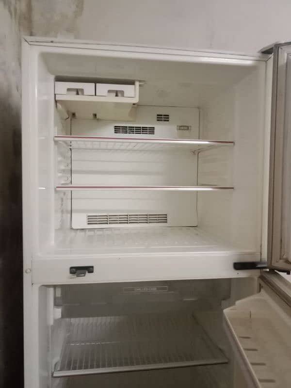 large national fridge for sale  only fridge needs compressor 3