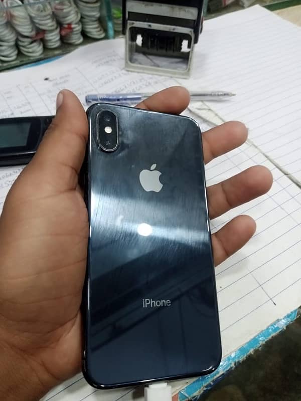 iphone xs 3