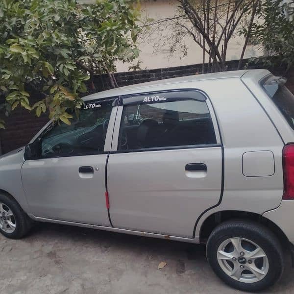 Suzuki Alto 2011 4