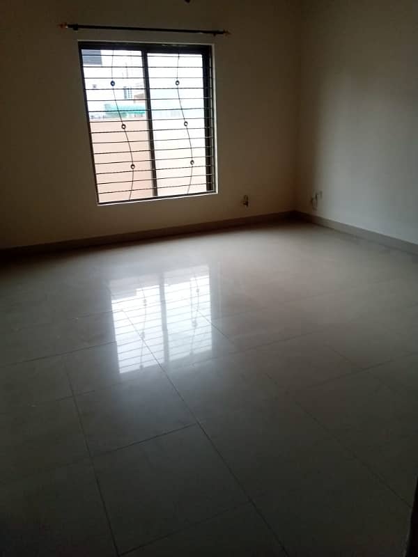 1 kanal lower lock upper portion for rent in dha phase 5 5