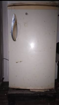 SG refrigerator very good condition