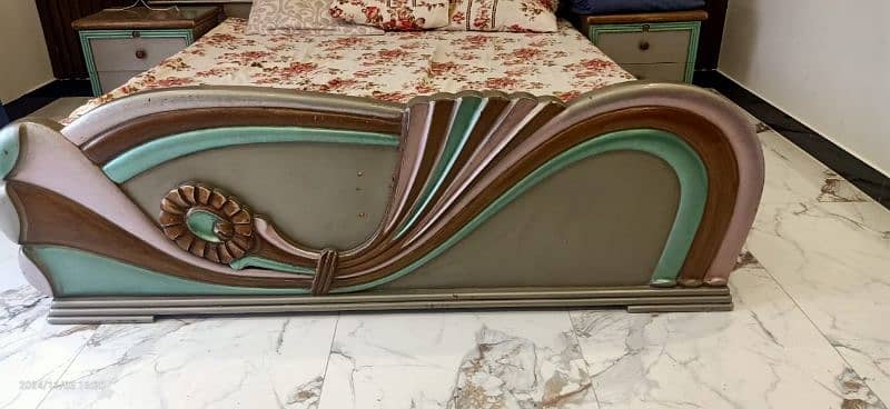 Deco Painted Bed 1