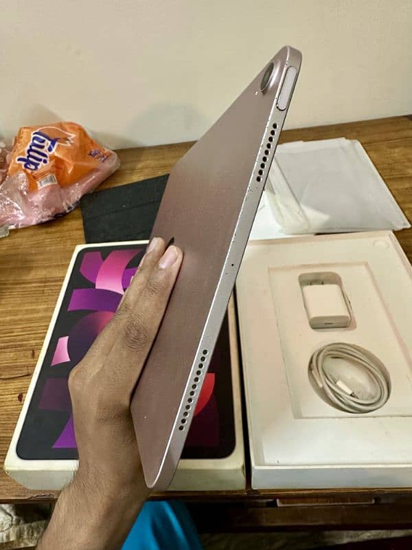 iPad Air 5 2022 64gb Complete Box 4