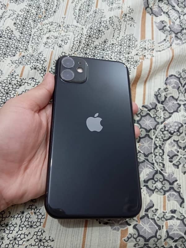 iphone 11 64 Gb jv 10/10 condition 1