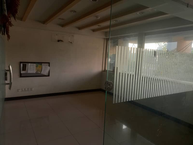 Blue area office 1200 square feet mezzanine floor jinnah avenue for Rent 3