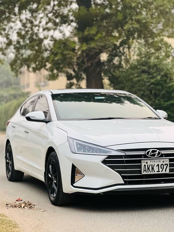 Hyundai Elantra 2021 /22 1