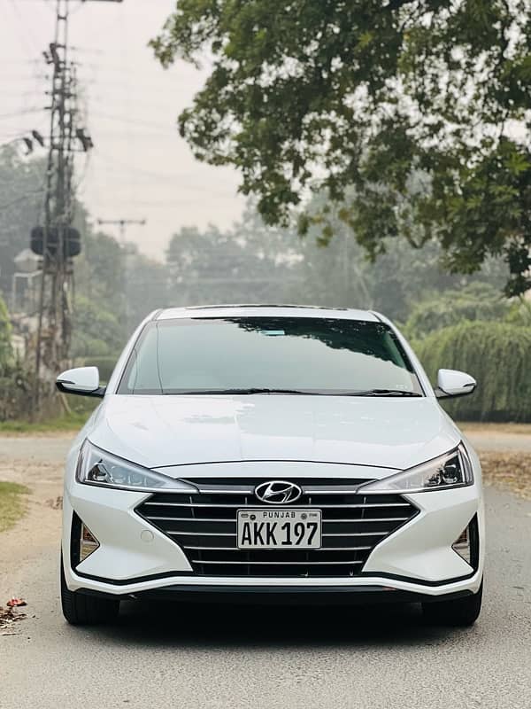 Hyundai Elantra 2021 /22 3