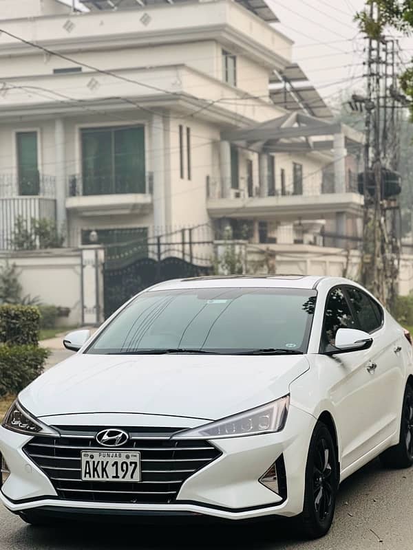 Hyundai Elantra 2021 /22 5