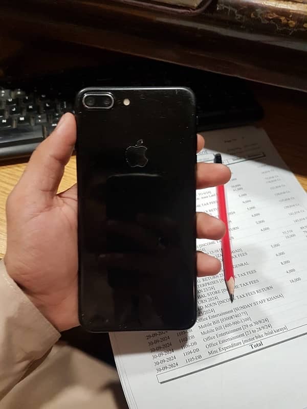 I phone 7 Plus 128gb pta approved 2