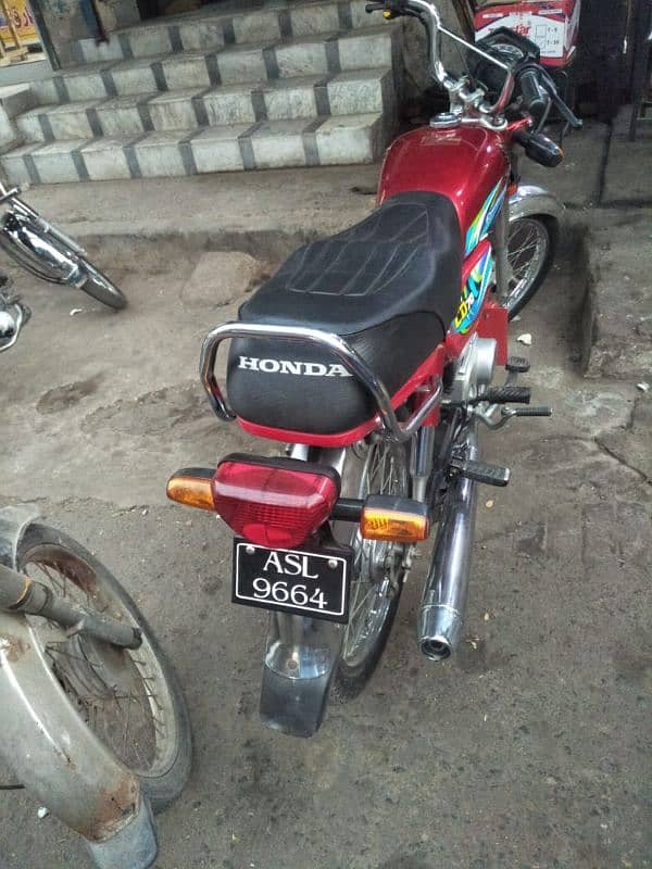 Honda 70 2022 model in good condion 3