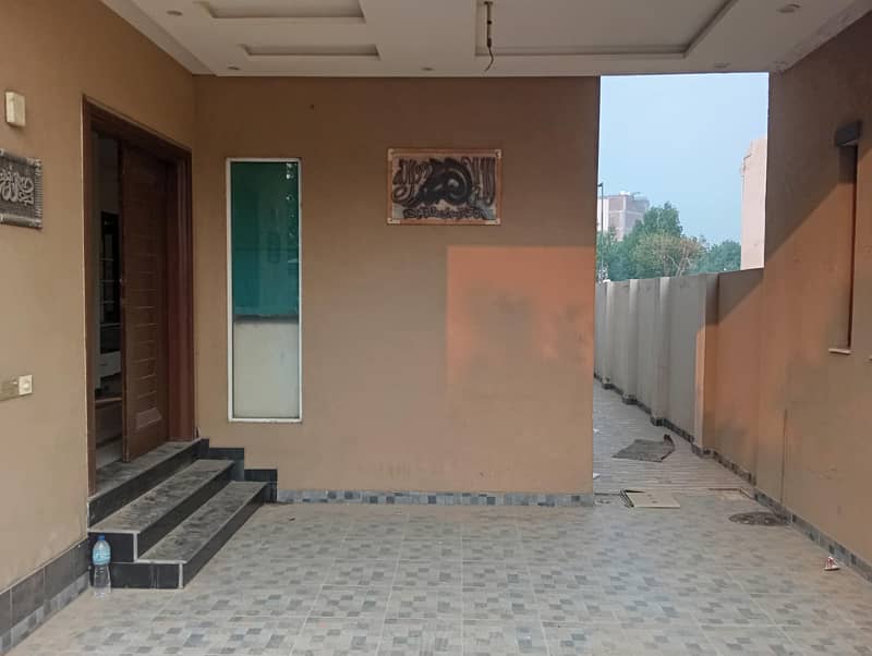 10 Marla House for rent In Citi Housing Sargodha Road Faisalabad. 9