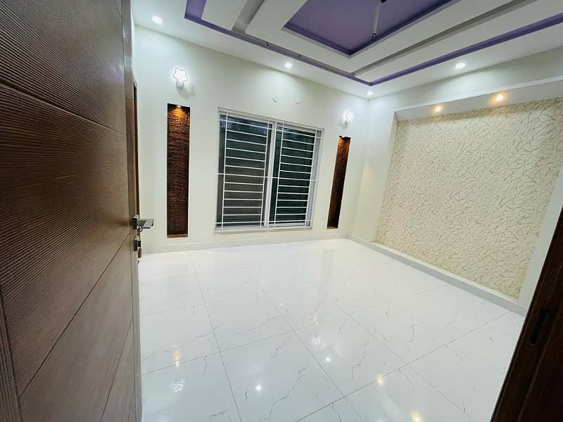 5 Marla Like Brand New Luxury House Available For Rent In Bahria Town Lahore. 15