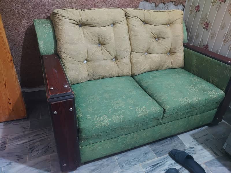 6 Seater Sofa Set. Cont: 0304 611 99 68 0