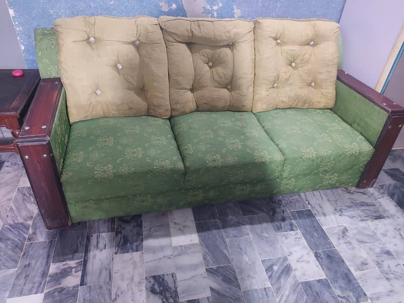 6 Seater Sofa Set. Cont: 0304 611 99 68 2