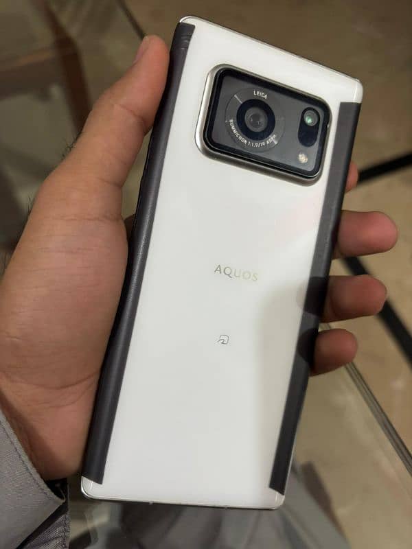 Aquos r6 non pta snapdragon 888 0