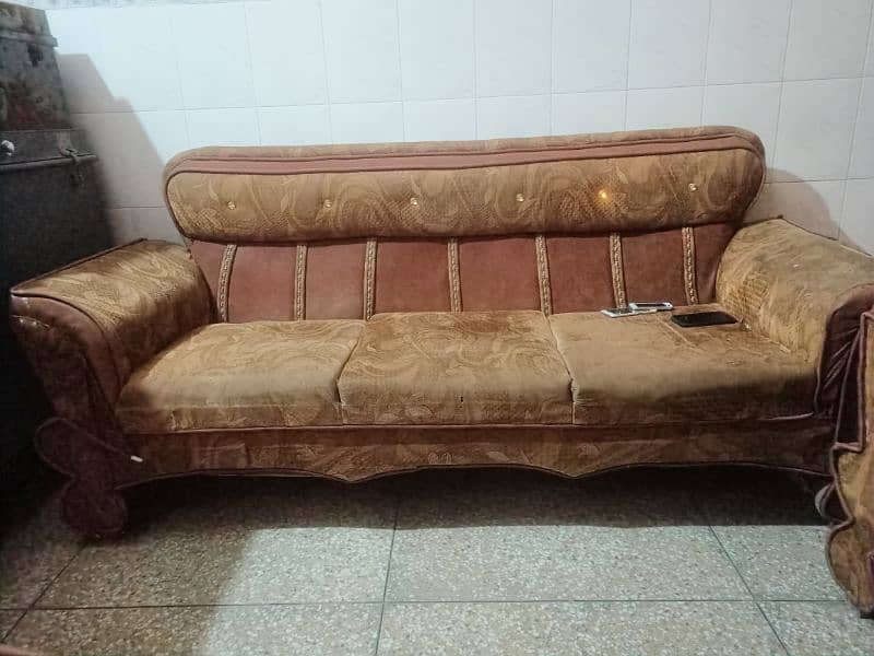 Sofa Set in good condition 2