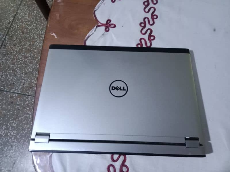 Dell Latitude 3330 core i3 3rd gen beautiful slim laptop 9