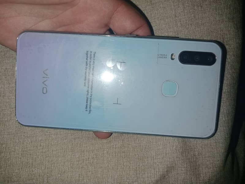 vivo y17 3