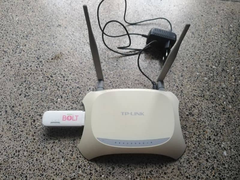 tp link Router. 1