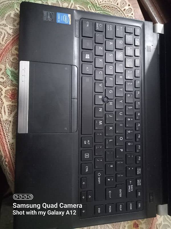 intel core i5 4rth gen toshiba 3