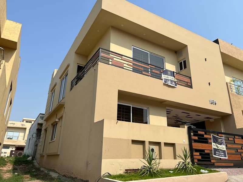 BAHRIA TOWN LUXURIOUS 7 MARLA HOME WITH PREMIUM INTERIORS - IDEAL FOR LUXURY LIVING 0