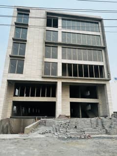 3 kanal commercial Builiding for rent on main road 0