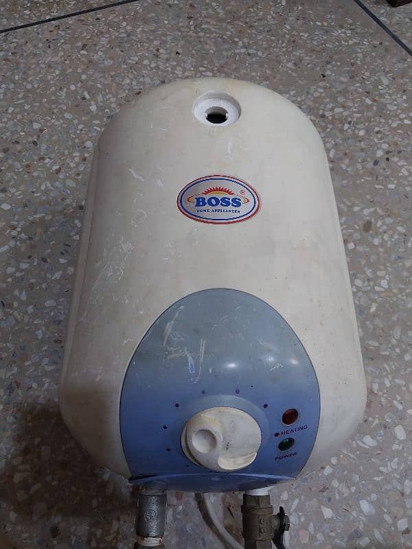 Boss electric water Geyser 10ltr 0