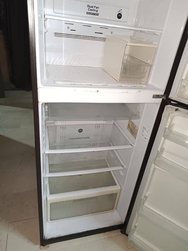 Hitachi Refrigerator 3