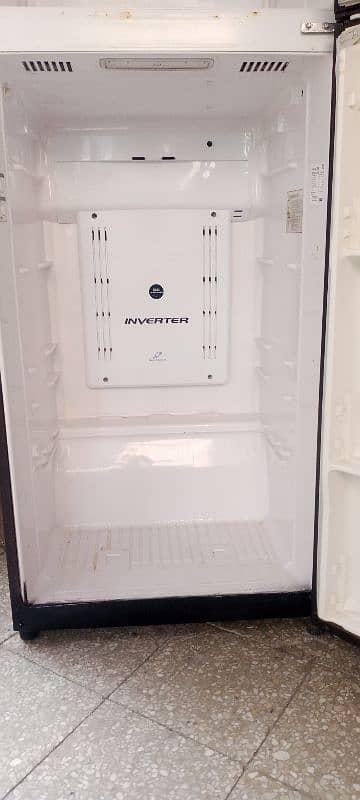 Hitachi Refrigerator 4