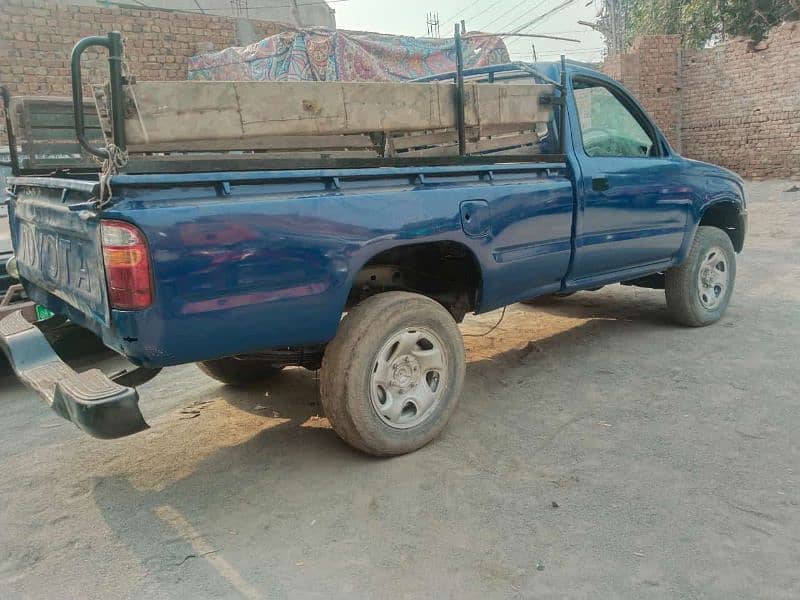 Toyota Hilux 4X4 2001 2