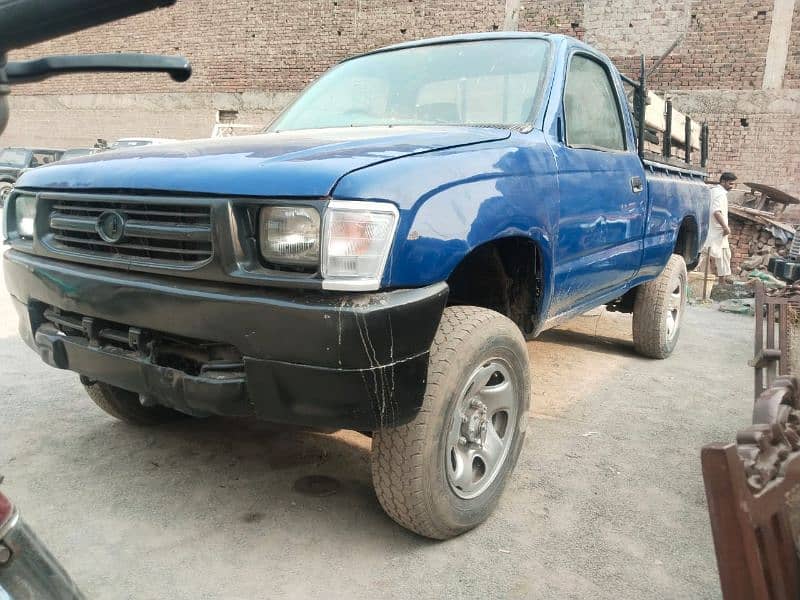 Toyota Hilux 4X4 2001 3