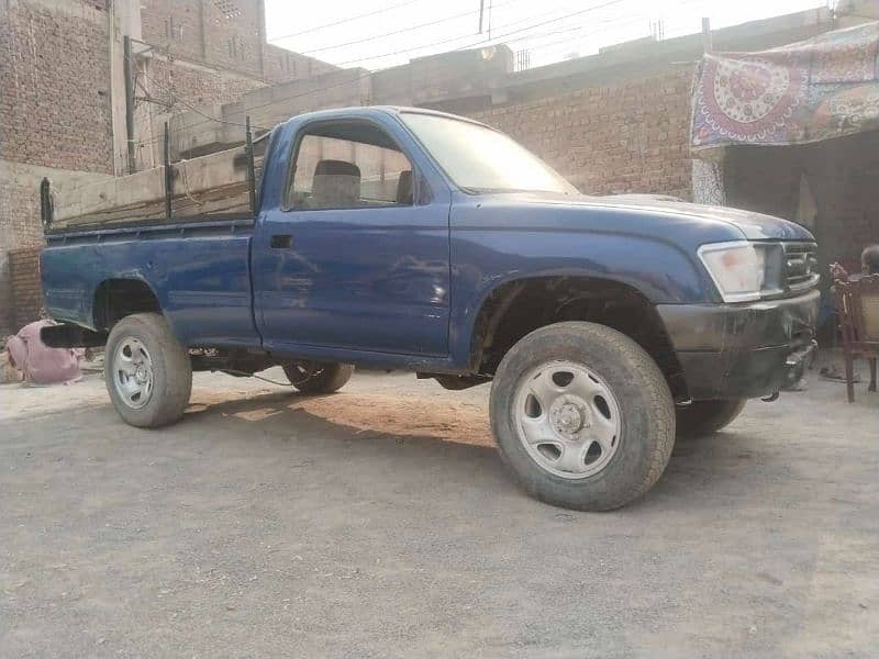 Toyota Hilux 4X4 2001 5