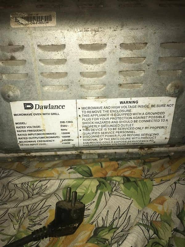 DAWLANCE MICROWAVE OVEN FOR SALE. . . . . 2