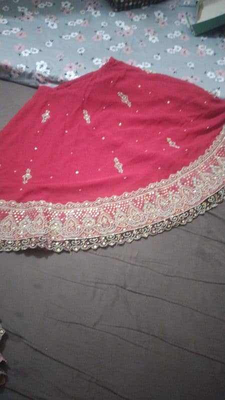 urjent sell bridal lehnga 1